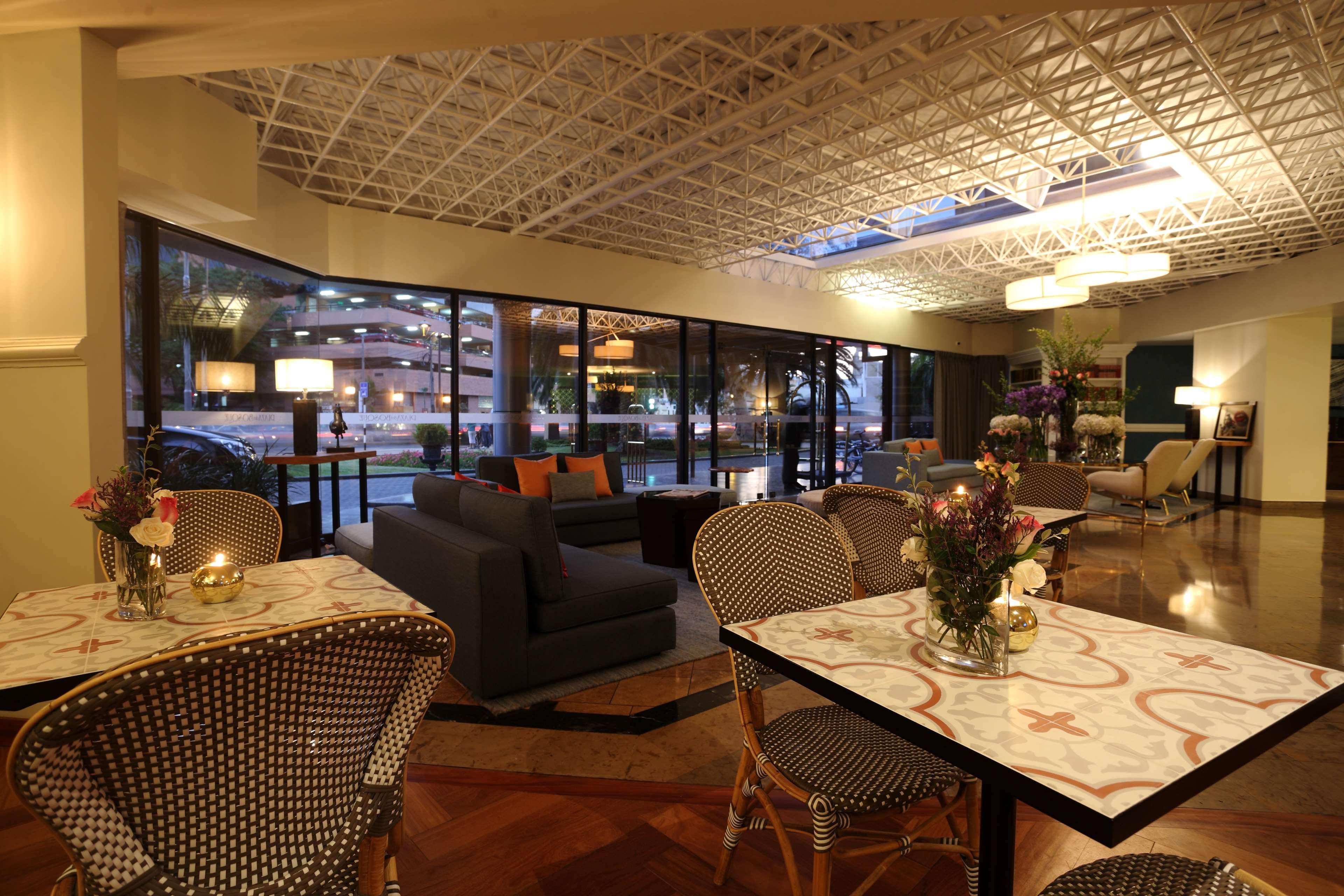 Radisson Hotel Plaza Del Bosque Lima Exterior photo